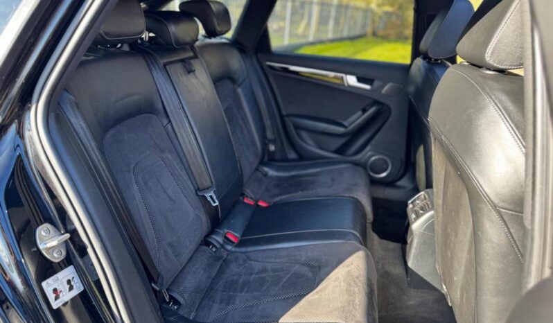 
								Audi A4 Avant 2.0 TDI Black Edition Multitronic Euro 5 (s/s) 5dr full									