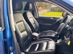 
										Volkswagen Tiguan 2.0 TSI R-Line Auto 4WD Euro 4 5dr full									