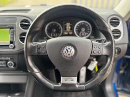
										Volkswagen Tiguan 2.0 TSI R-Line Auto 4WD Euro 4 5dr full									